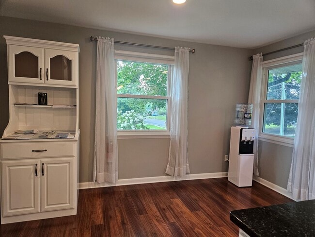 Photo - 400 Spring Lea Dr