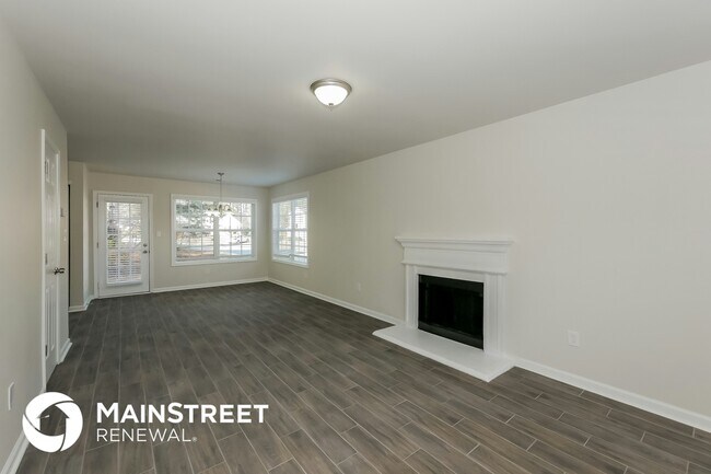 Photo - 2400 Vine St