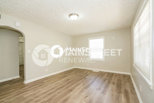 2 Bedroom Pet-Friendly Home in Indianapolis, IN with Main Street Renewal