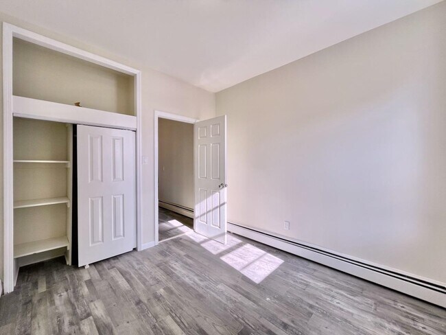 Photo - 405 61st St Unit 8