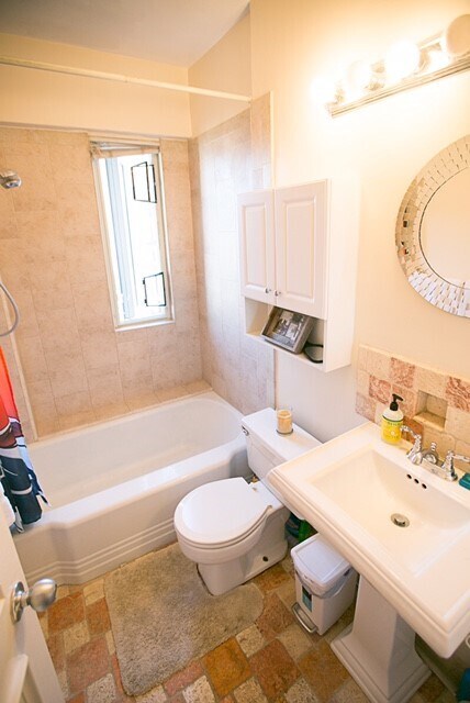 Photo - 1727 Massachusetts Ave NW Unidad 718