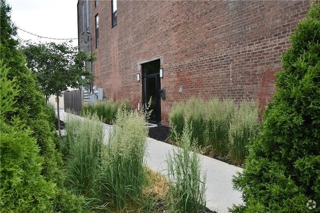 Building Photo - 35 Van Nydeck Ave Unit 306 Rental