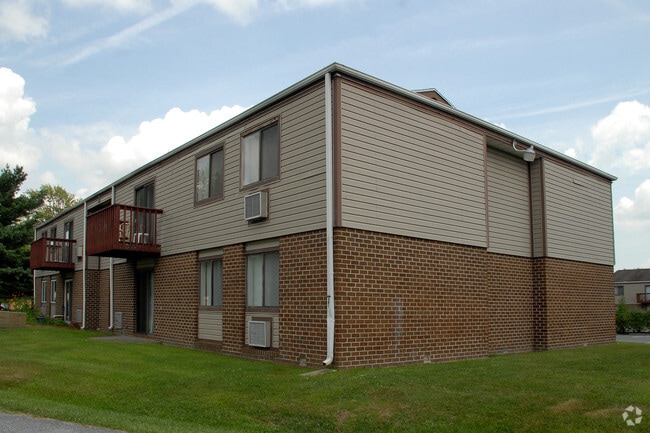 Photo - Dunbarton Estates Apartments