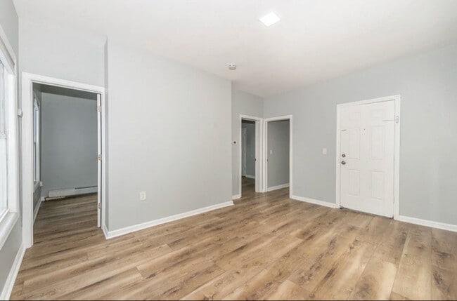 Photo - 93 Front St Unit 2