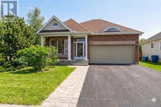 Photo - 352 West Ridge Dr