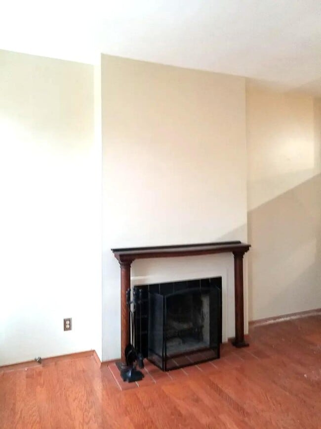 Photo - 2309 Hickory St