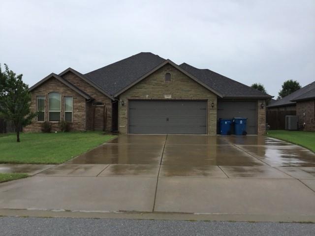 Building Photo - 1907 SW Cypress St