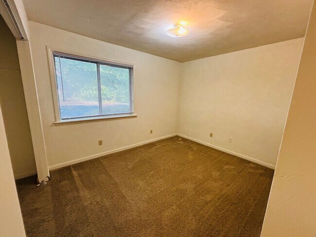 402C Berryfield Lane