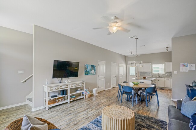 Photo - 15216 Beach Way Dr