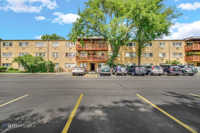 Photo - 726 Dempster St Unit 5