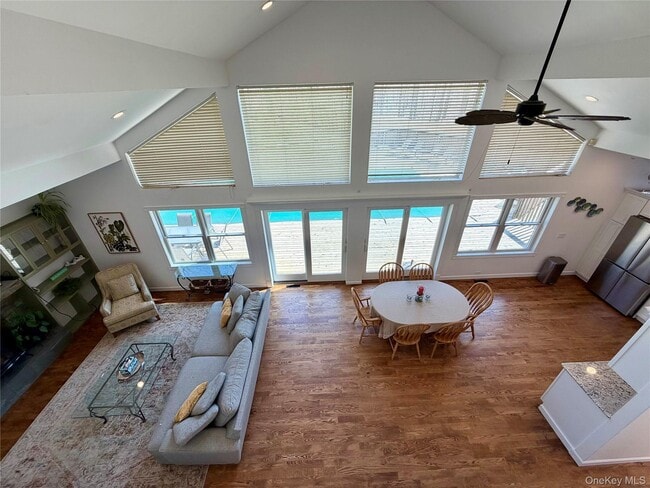 Photo - 11 Michigan St