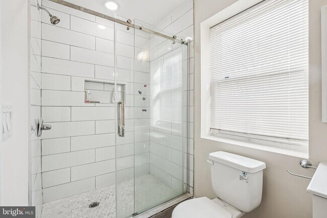 Photo - 512 W Norris St