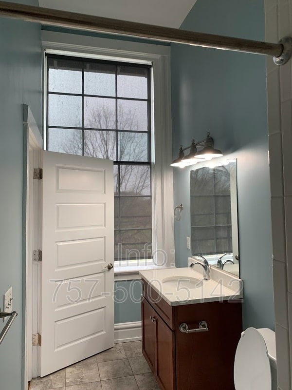 Building Photo - 2415 Ballentine Blvd Unit 205