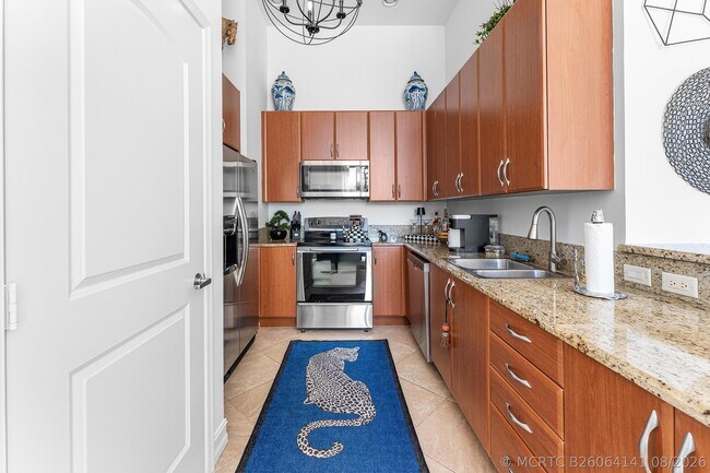 Photo - 701 S Olive Ave Unit 302