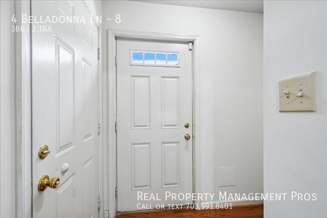 Photo - 4 Belladonna Ln