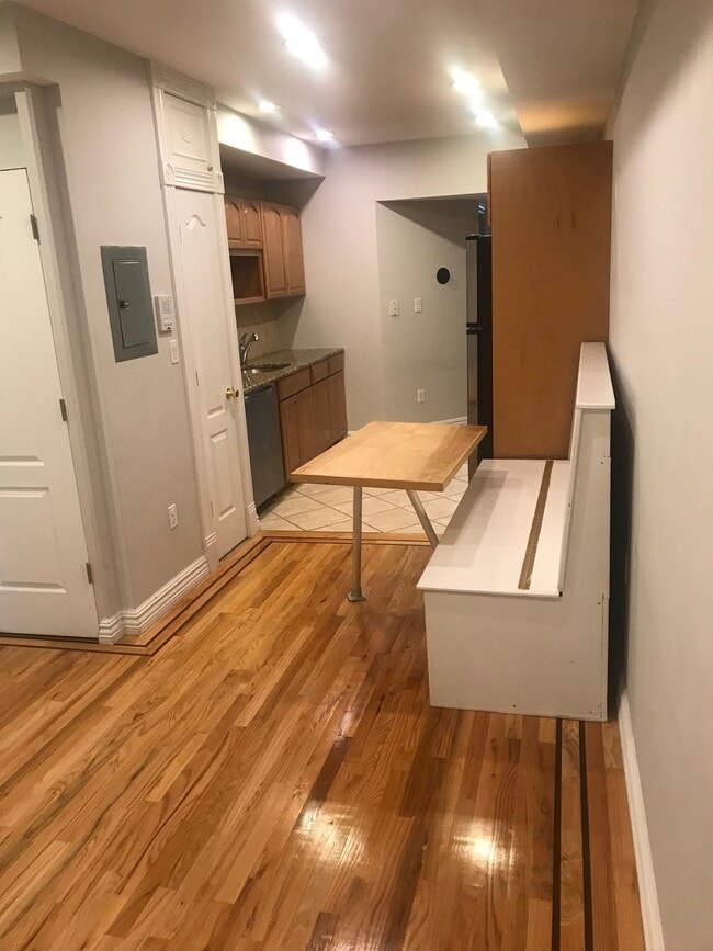 Photo - 815 Willow Ave Unit 3L