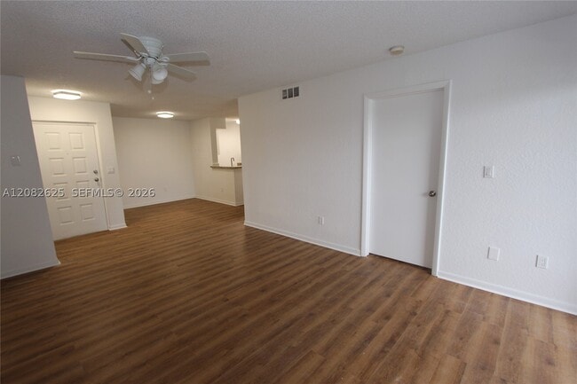Photo - 2881 N Oakland Forest Dr Unit 206