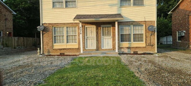 Building Photo - 2514 Glenrose Ave Rental