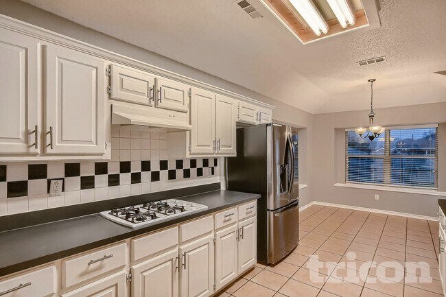 Photo - 2021 Cantura Dr