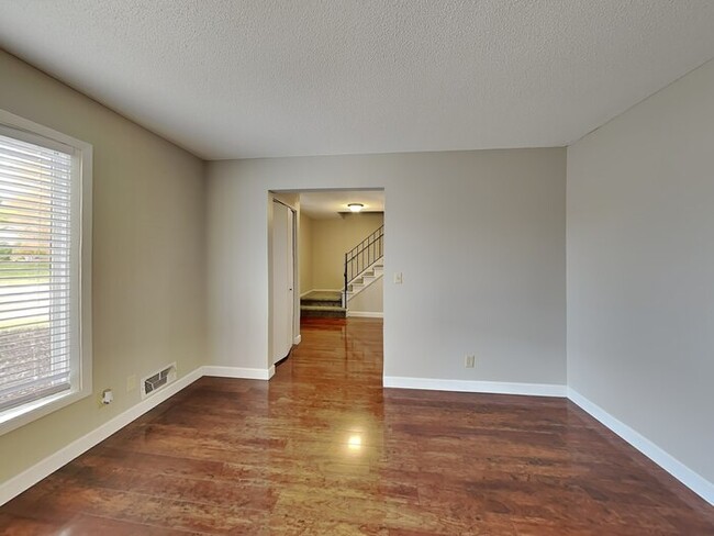 Photo - 8525 Ivywood Ave S