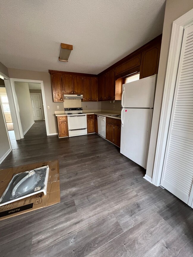 Building Photo - 123 Harper St Unit A