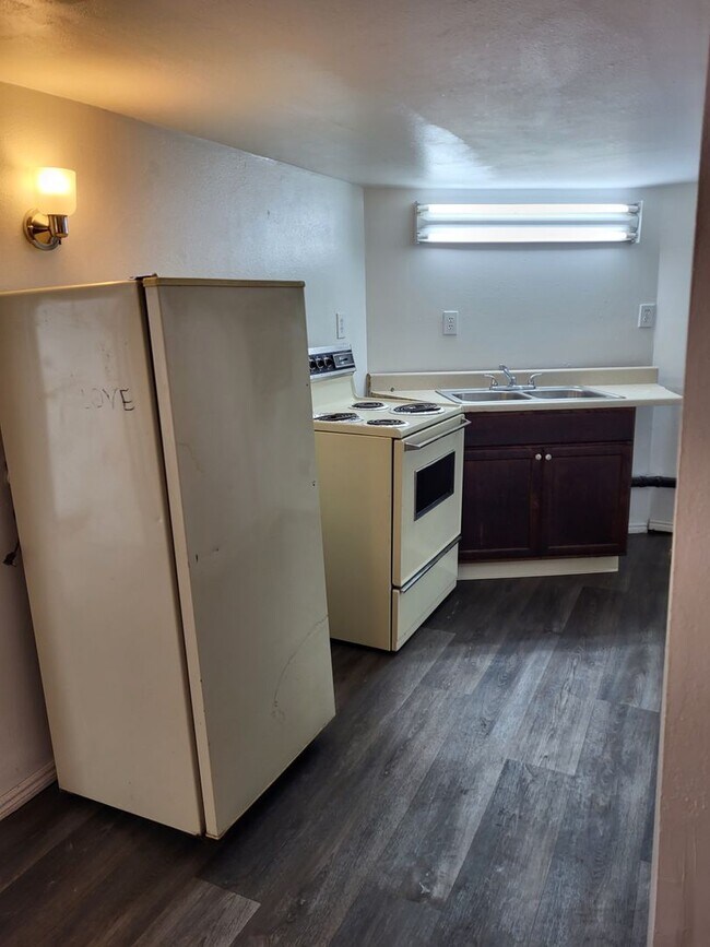 Photo - 305-305 W 11th St Unidad 303 W. 11th Street