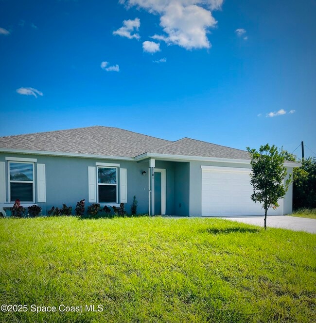 Photo - 1101 San Filippo Dr SE