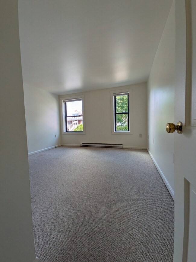 Apartment 106, Bed Room 1