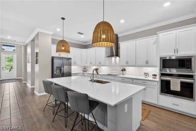 Photo - 5856 Sunningdale St