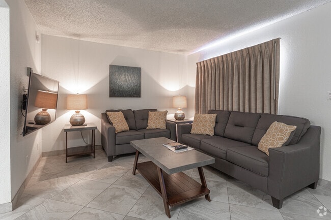 1BR, 1BA - Furnished 1 - 650 SF