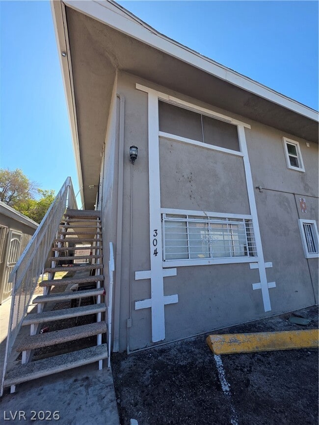 Building Photo - 304 Orland St Unit 39
