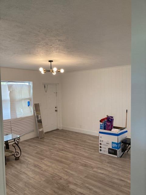 Photo - 341 SW 15th St