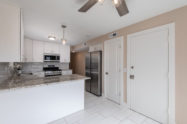 Photo - 8729 W 73rd Pl Unit 2