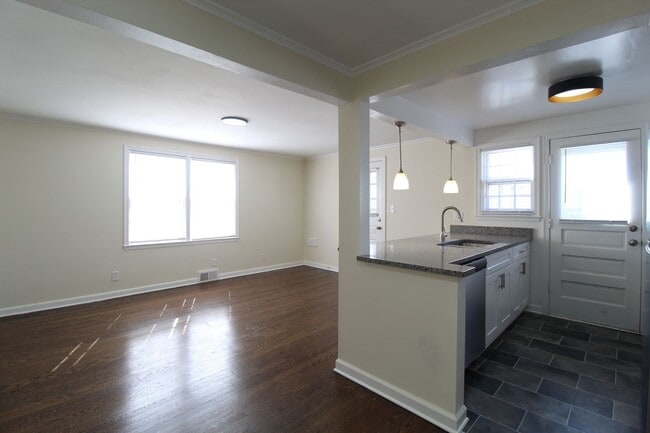 508 E 27th Ave