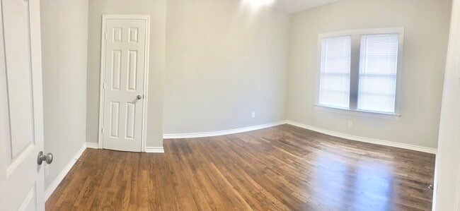 Building Photo - 310 2nd St