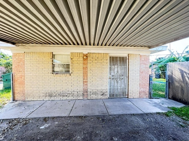 Building Photo - 812 W Walnut Ave