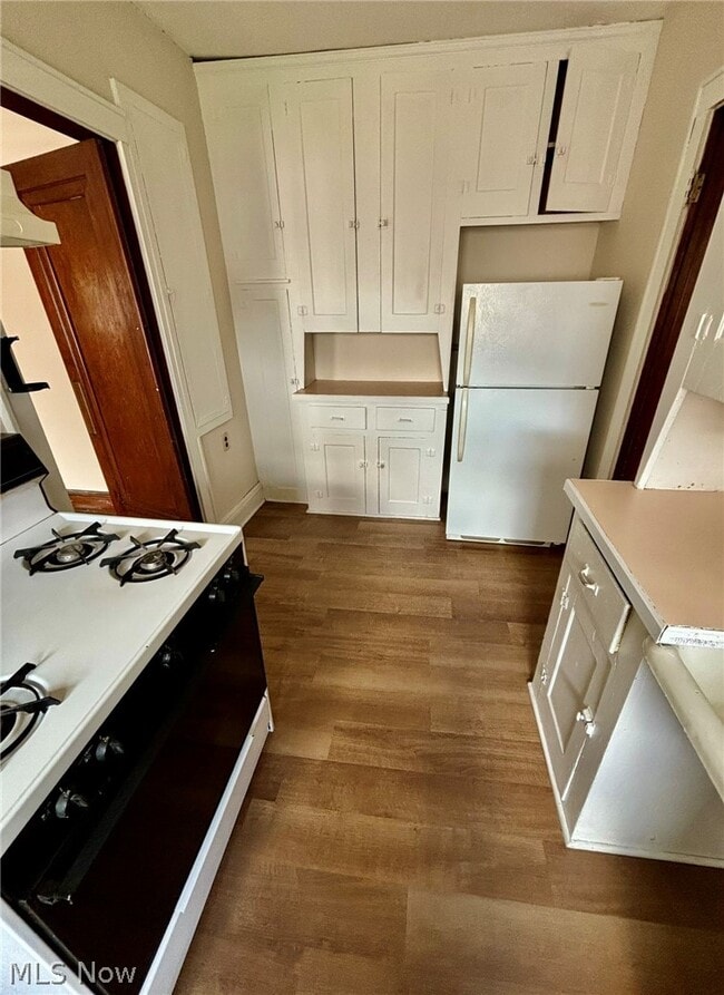 Photo - 689 Schiller Ave Unit 3