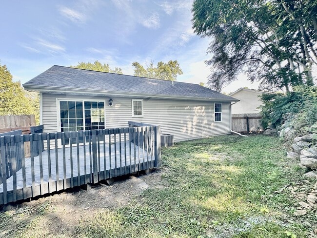 Photo - 2144 SE 6th St