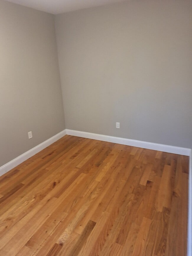 Photo - 435 Walnut St Unit #3