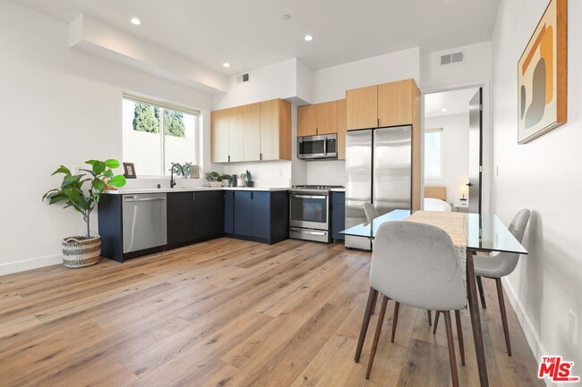 Photo - 1520 Magnolia Ave Unit 2