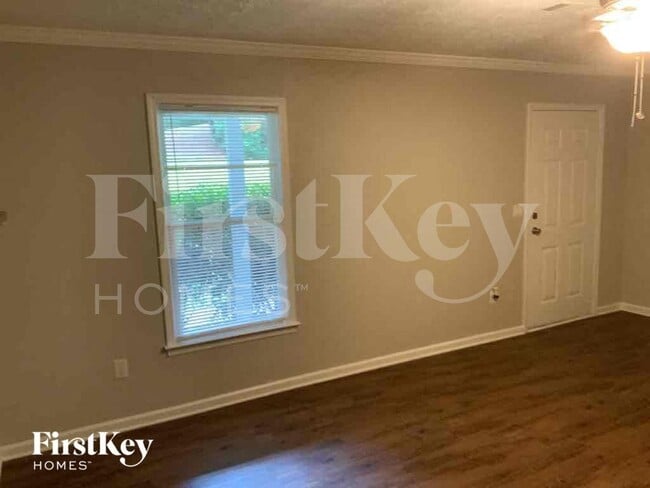 Photo - 388 Scenic Ln