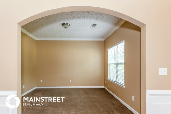 Photo - 410 Concord Cir