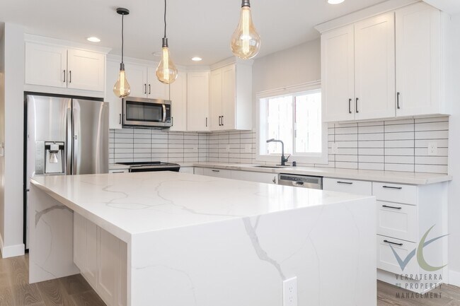 Photo - Stunning remodeled 4BD/3.5BA Seattle Craftsman with Solar, A/C & EV Charging for RENT- Available ...