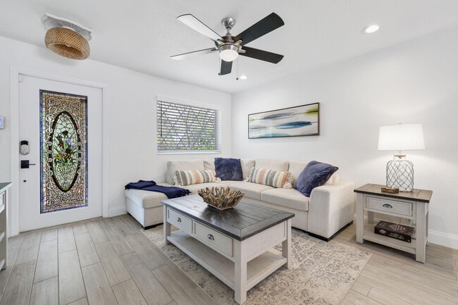 Photo - 342 SW 14th St