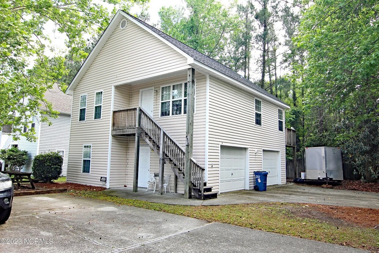 Garage Apartment - 4316 McClelland Dr (Wilmington, NC)