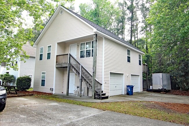 Garage Apartment - 4316 McClelland Dr Apartments