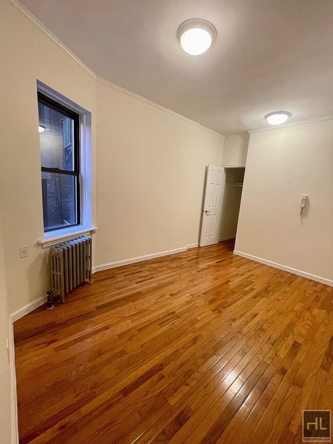 Photo - EAST 38 STREET Unit 3C