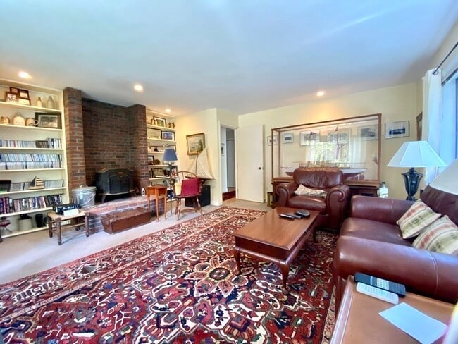 Photo - 9 Norwood Heights