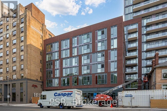 Photo - 308 Jarvis St