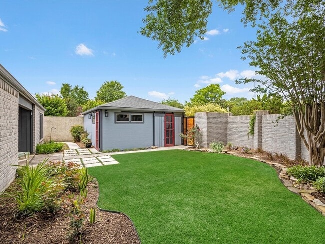 Photo - 8327 Silvan Wind Ln